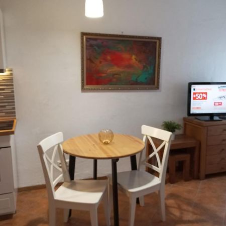 Old Studio Apartment Вилнюс Екстериор снимка