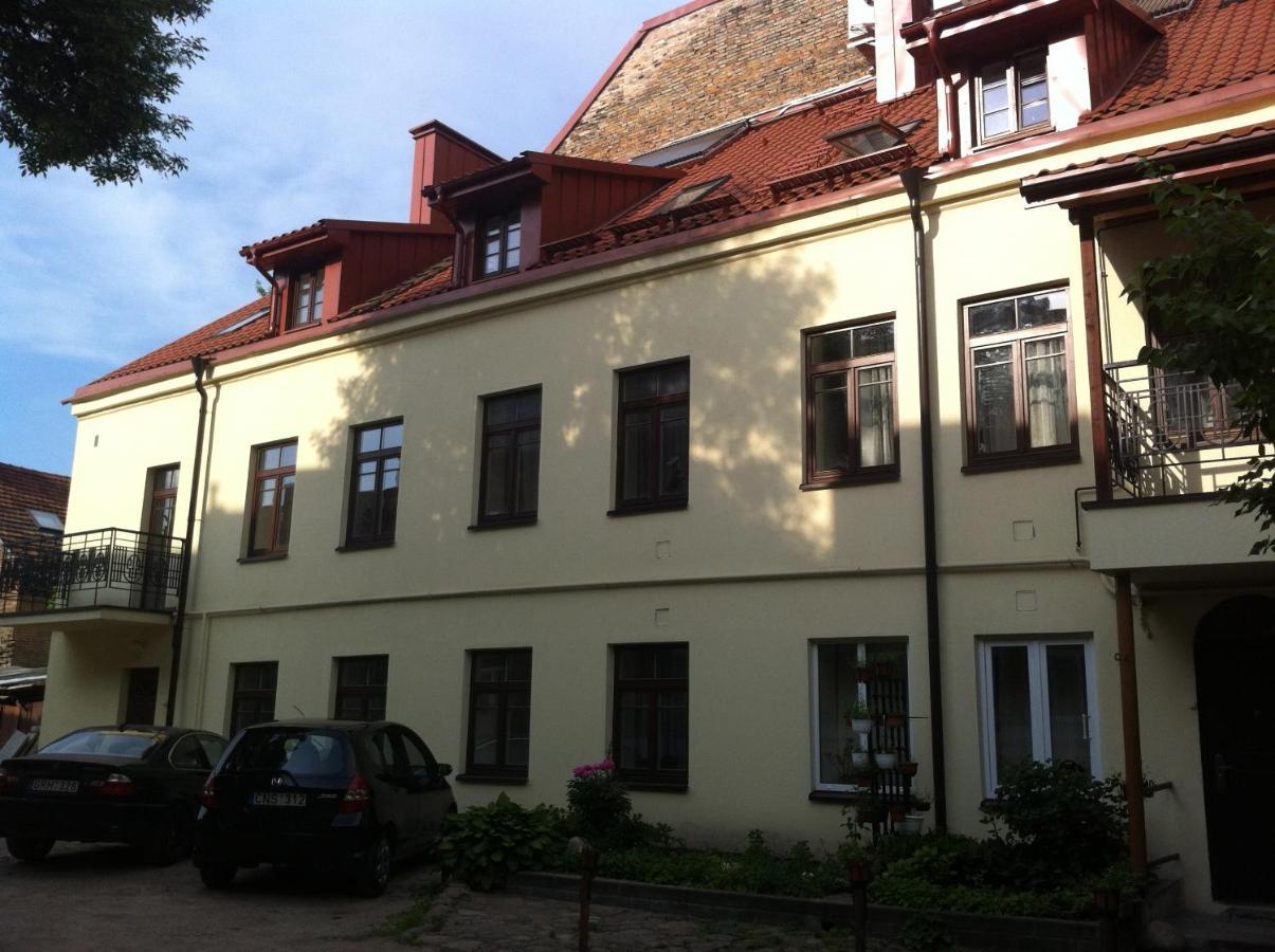 Old Studio Apartment Вилнюс Стая снимка