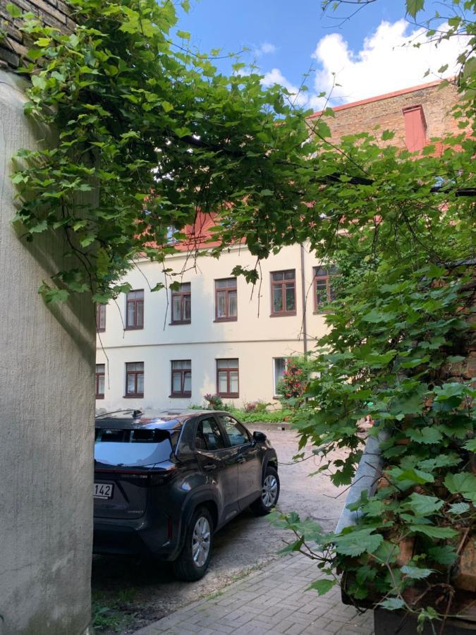 Old Studio Apartment Вилнюс Екстериор снимка